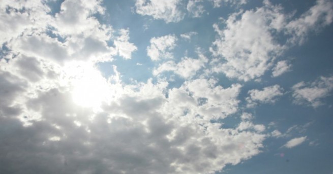 Утре ще бъде предимно слънчево След обяд ще се развива