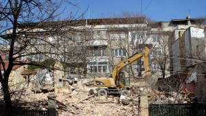 Розовата къща