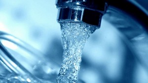 вода