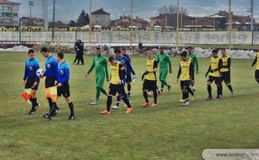 Ботев Пловдив разгроми Оборище Панагюрище