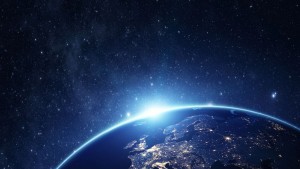 Космос Земята