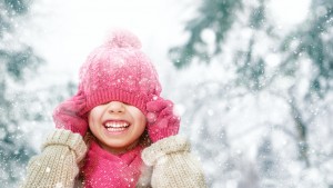 сняг студ зима