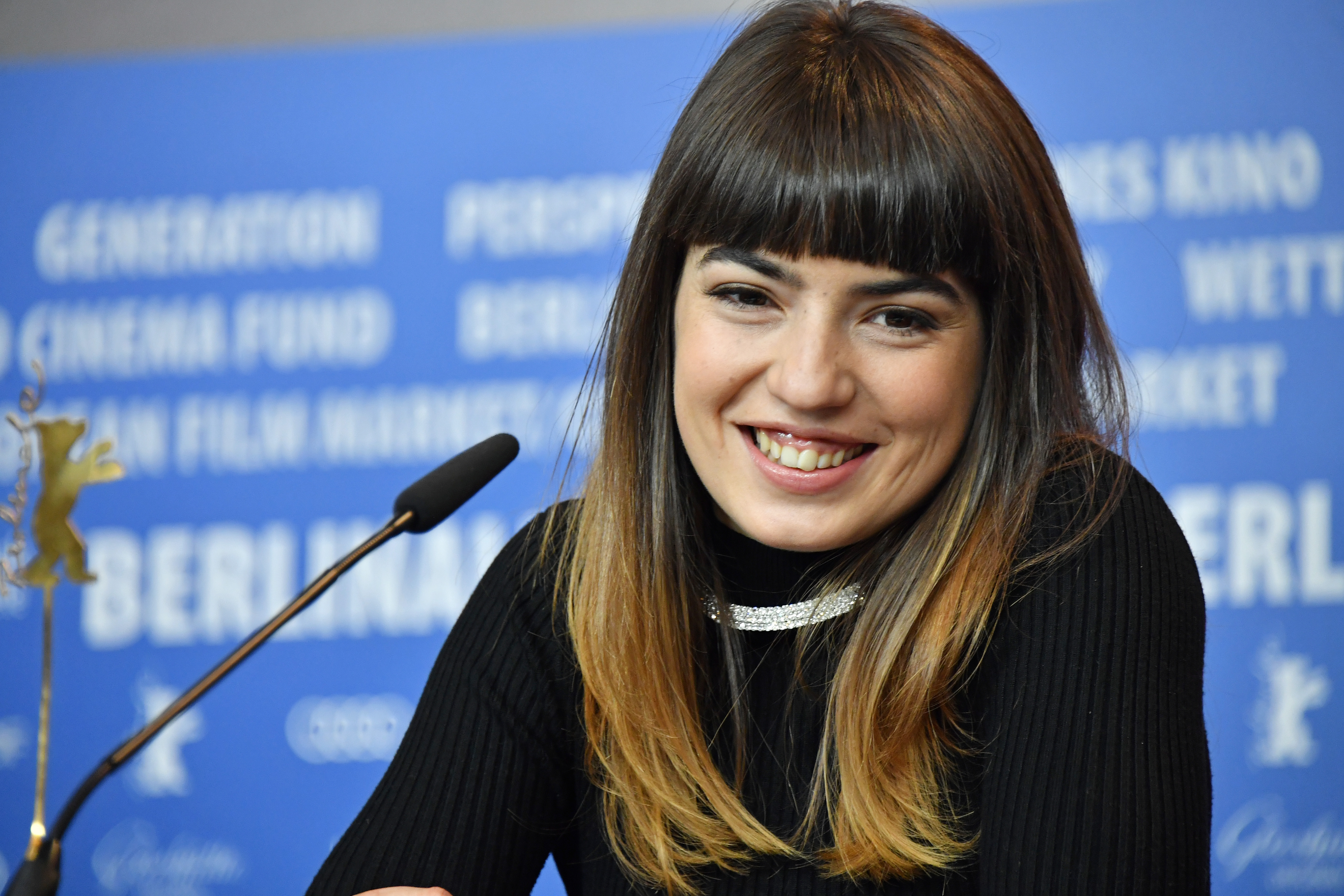 25-годишната актриса впечатли с визията си на филмовия фестивал в Берлин
