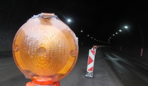 Падна светофар в тунел „Правешки ханове“