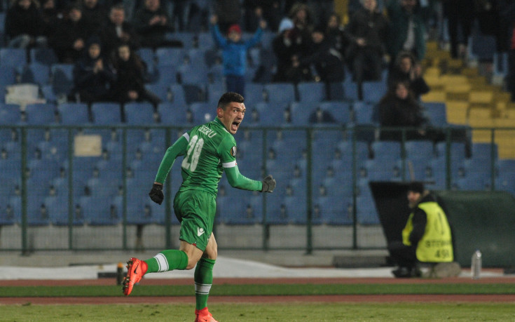 Клаудиу Кешеру грабна шампанското след Лудогорец - Пирин