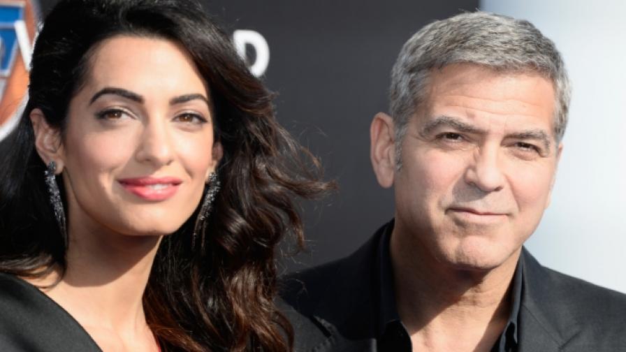 Майката на Джордж Клуни разкри пола на близнаците