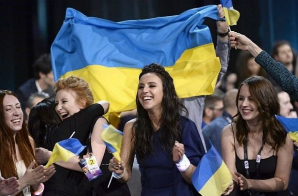 Украйна ликува с победа на певицата Джамала на Евровизия
