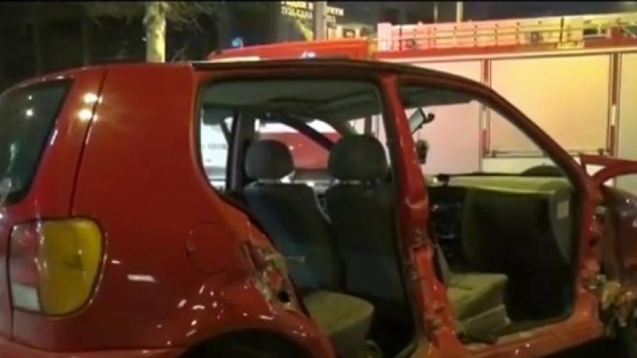 Пиян помля друга кола в Пловдив, рани трима