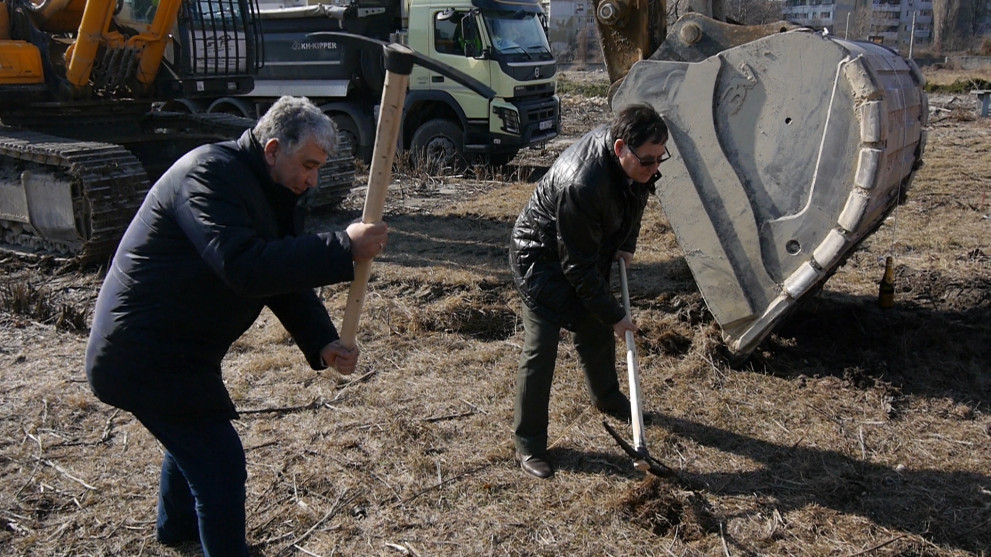 Залата трябва да е готово до февруари догодина