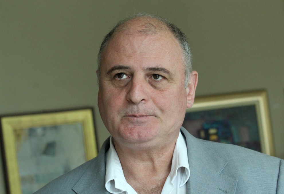Проф. Николай Радулов, който е бивш депутат, напуснал ПГ на