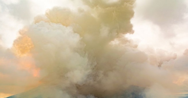 Вулкан в югозападна Япония изригна за първи път от шест