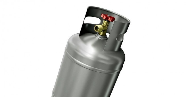 Петима души са ранени при взрив на газова бутилка в