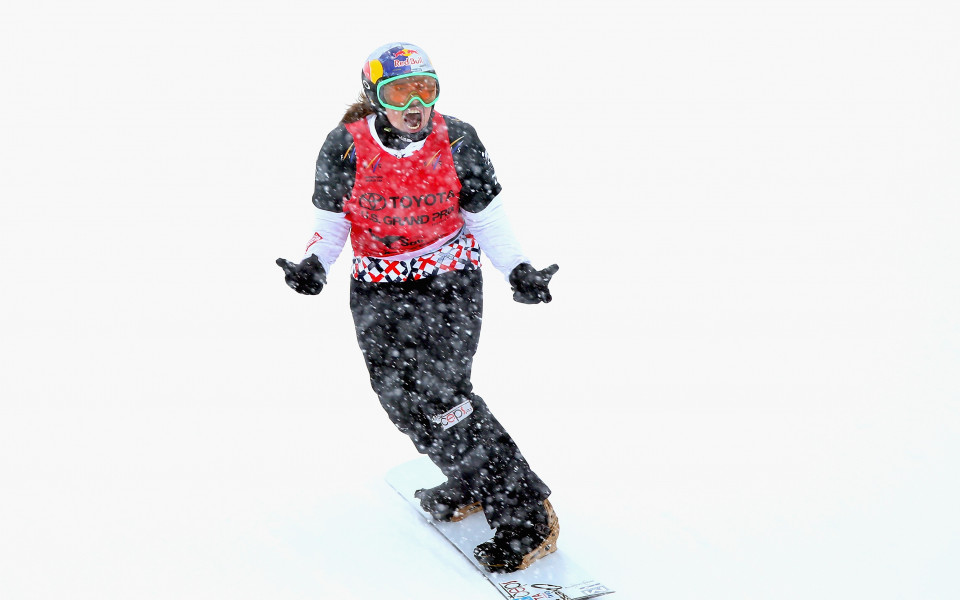 Страшна трагедия сполетя олимпийската шампионка в сноуборда Ева Самкова. Майката
