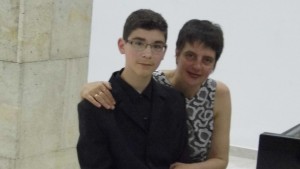 Елена Назърова