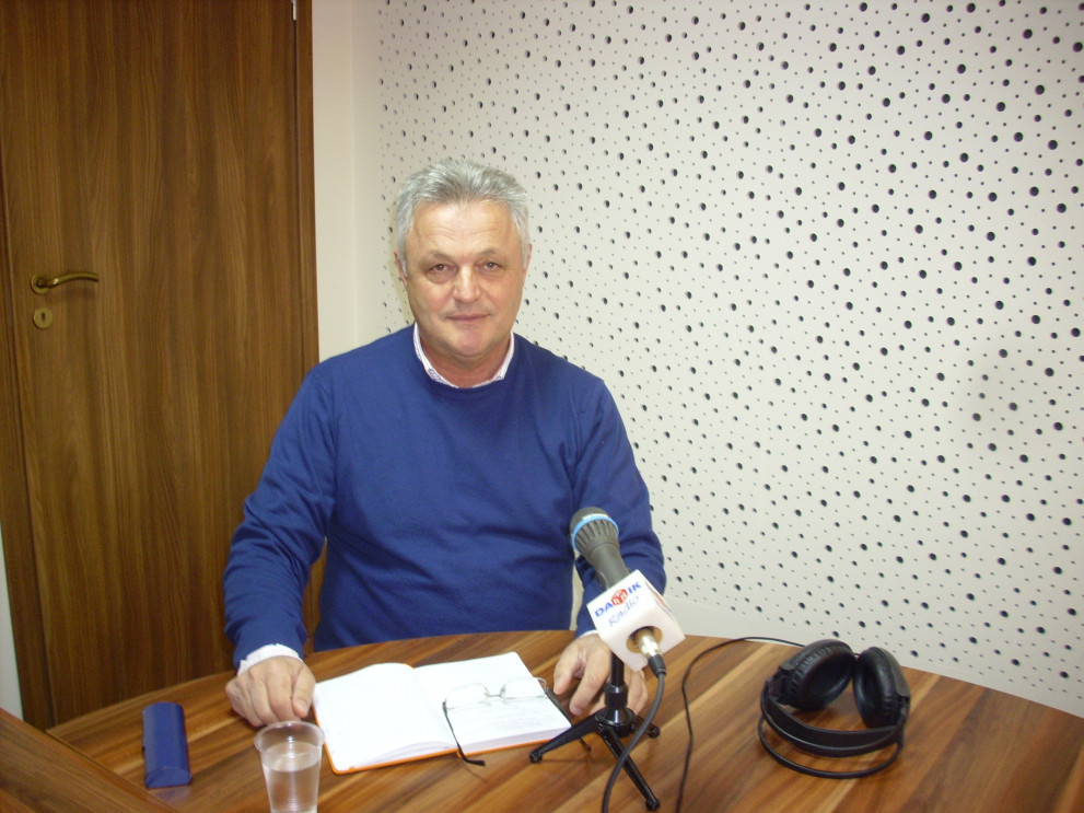 Вицеадмирал Пламен Манушев в студиото на Дарик Добрич
