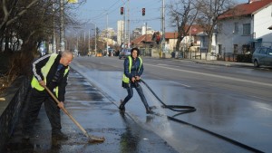 миене на улици