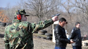 военни стрелби