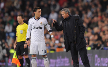 Йозил с много интересни разкрития - за Барса, Реал, Гуардиола и Моуриньо