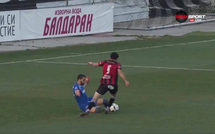 Трябваше ли да бъде отсъдена дузпа за Локо ГО?