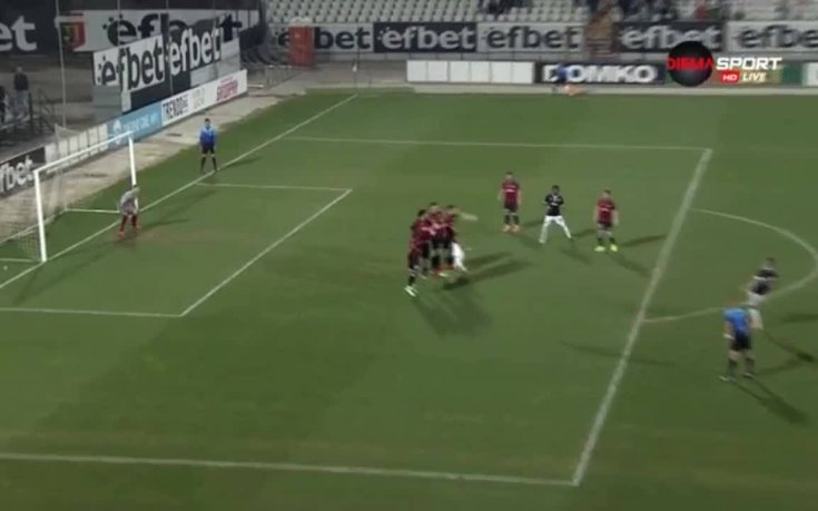Защо бе вдигната засада при третия гол на Локо Пд?