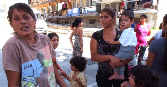 Всяко лято локален скандал между роми и българи се превръща