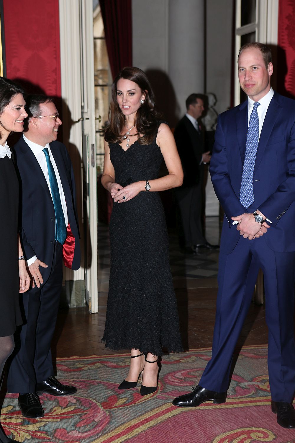 Херцогът и херцогинята на Кеймбридж принц Уилям и съпругата му Катрин бяха на официално двудневно посещение във Франция