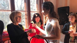 Мая Манолова