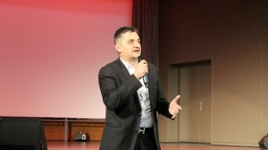 Кирил Добрев