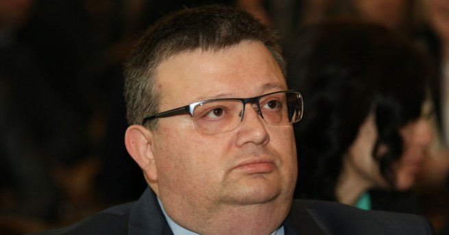 Главният прокурор Сотир Цацаров заяви, че българската прокуратура няма да