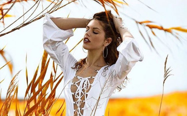 Тийнейджърката, която стана известна на гърба на Игуаин