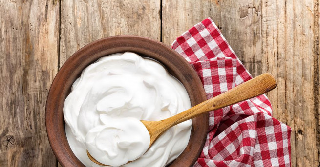 Няма да се променя стандарта за кофичките на киселото мляко