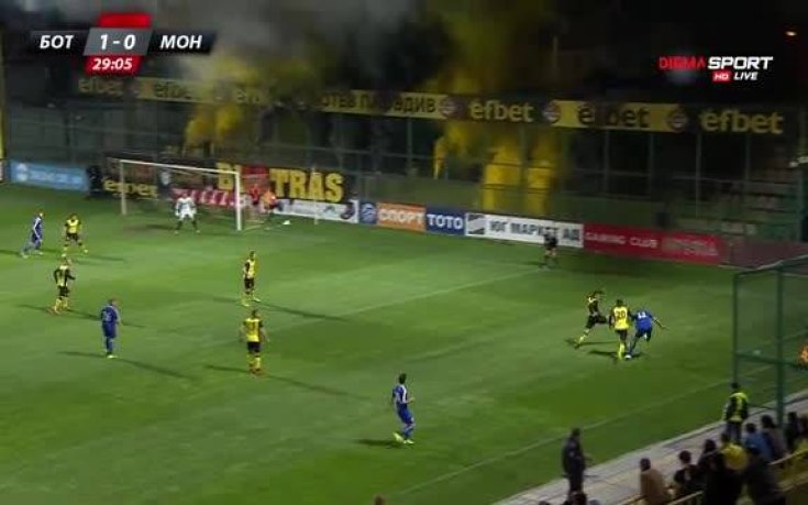 Мощна ботевска факлеада прекрати за кратко мача с Монтана