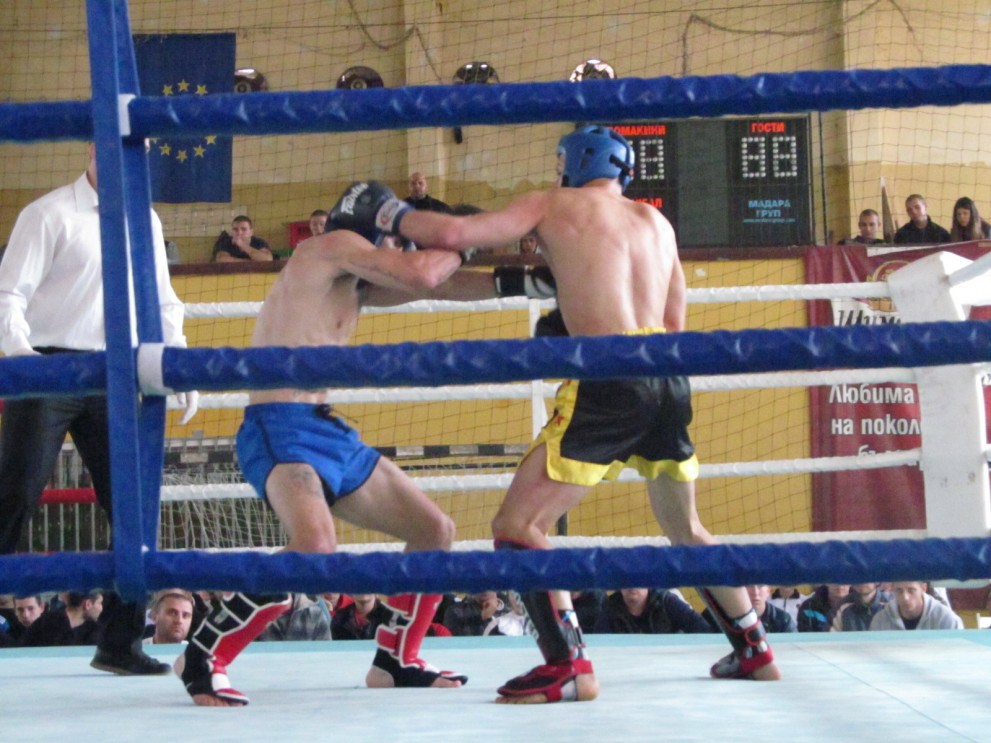 Шумен отново посрещна кикбоксьори от цялата страна в кръг от Държавния шампионат по кик бокс.