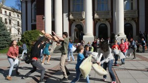 Бой с възглавници