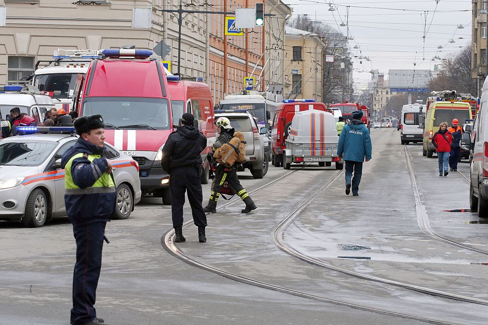 Взрив избухна в метрото в Санкт Петербург