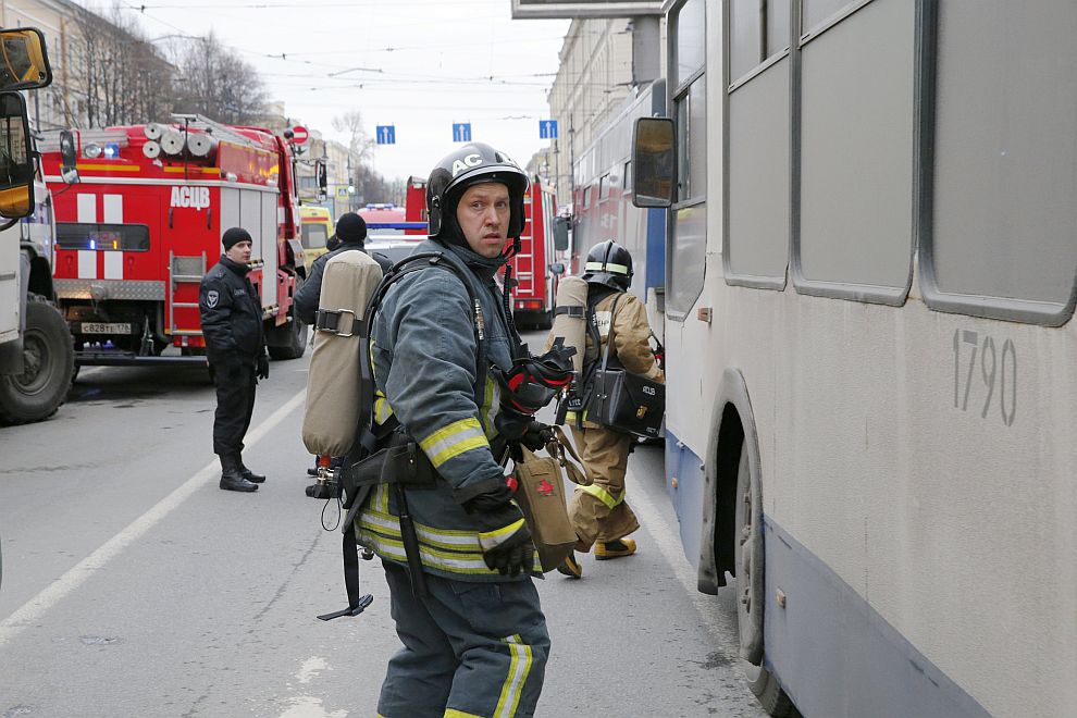 Взрив избухна в метрото в Санкт Петербург