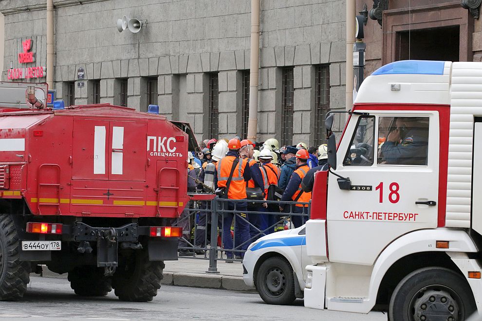 Взрив избухна в метрото в Санкт Петербург