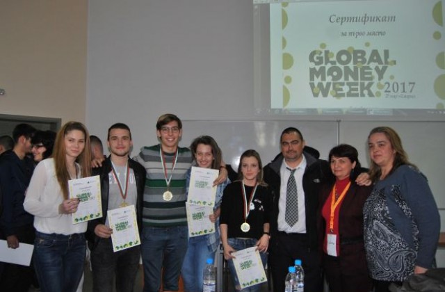 Иновационен лагер за ученици се проведе в Русенски университет