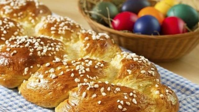 Рецепти за домашни козунаци - лесни, изпитани и сполучливи (ВИДЕО)