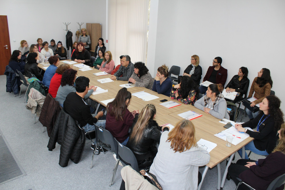 Кръгла маса в Младежкия център