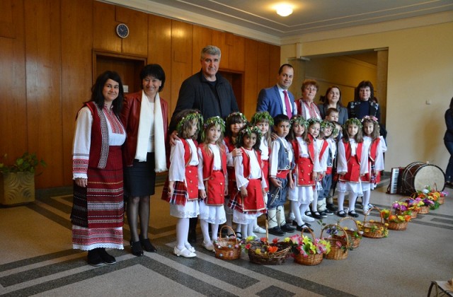 Малките лазарки