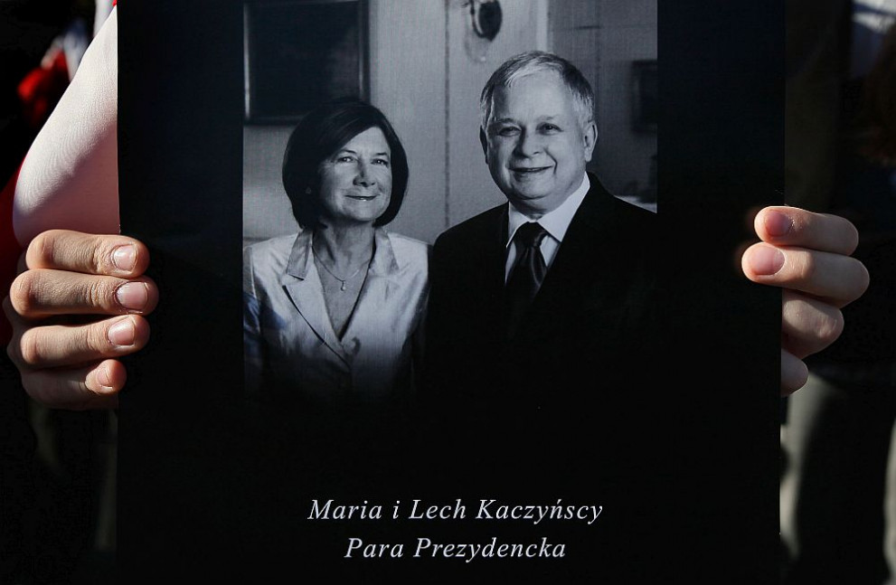 В самолетната катастрофа в Смоленск през 2010 година загинаха президентът на Полша по това време Лех Качински и съпругата му Мария