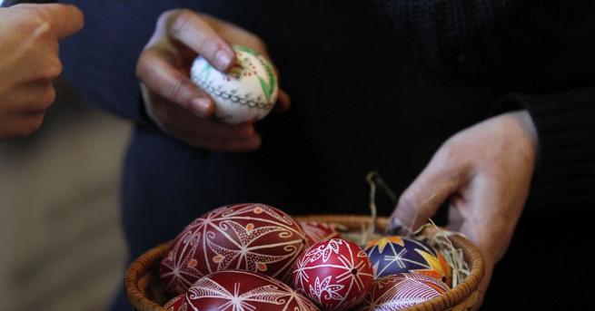 Учени предупреждават че е необходимо по Великден яйца и козунак