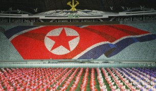 Северна Корея заплаши, Китай отвърна
