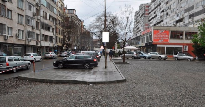 Договорите за два от обществените паркинги в Пазарджик ще бъдат