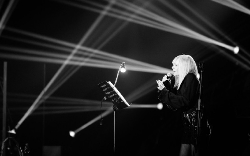 Примата на българската музика Лили Иванова поздрави Левски по случай