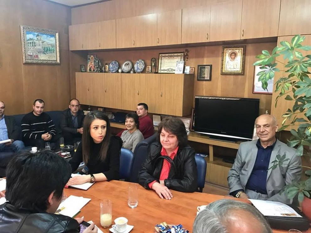Депутатът от ГЕРБ Станислава Стоянова се срещна със свищовски кметове