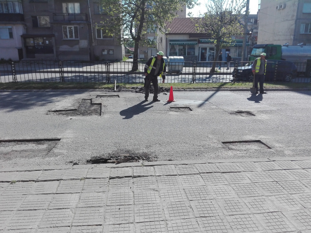 асфалтиране на булеварди в Хасково