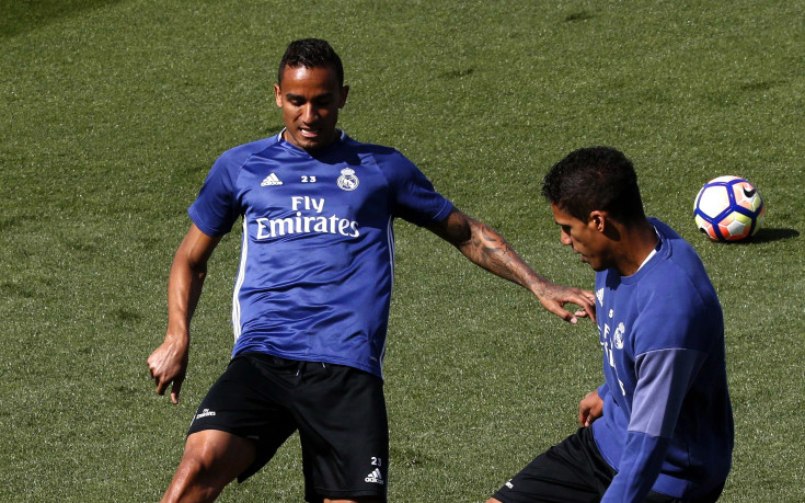 Дешан замени контузен играч на Реал в националния