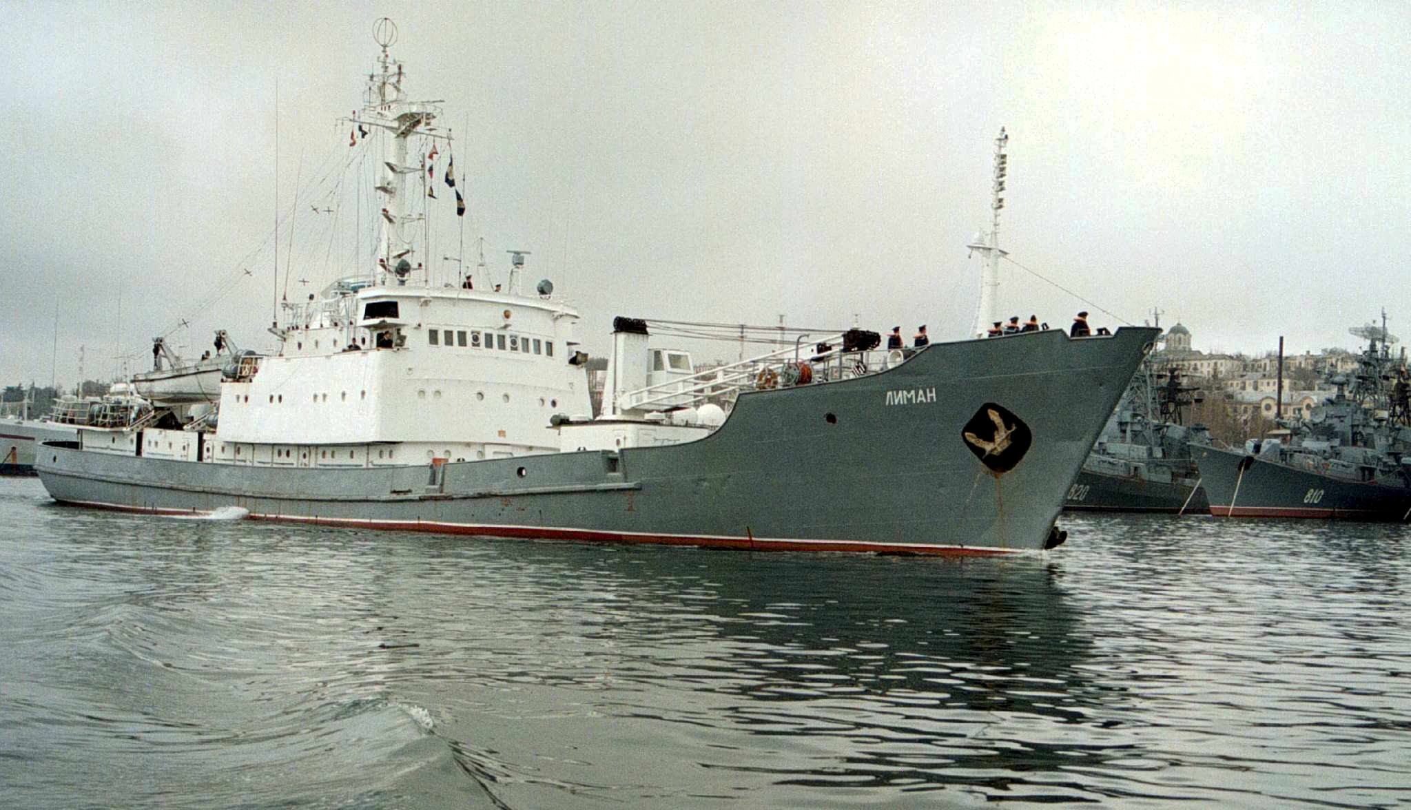 Руски военен кораб потъна в Черно море край Турция